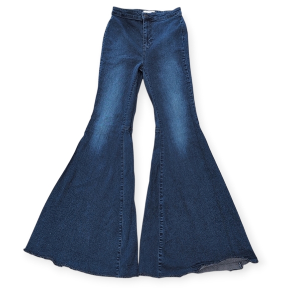 Free People Denim - FREE PEOPLE wide leg flare jeans size 28
